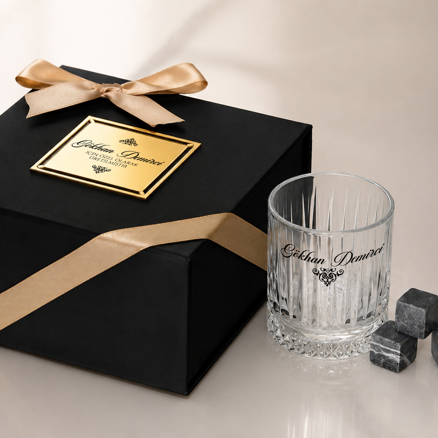 Black Paradise - Premium Kutulu Kişiye Özel Tekli Viski Kadehi